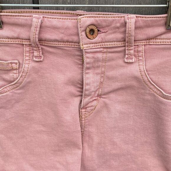 Guess Shorts - Picture 2 of 9